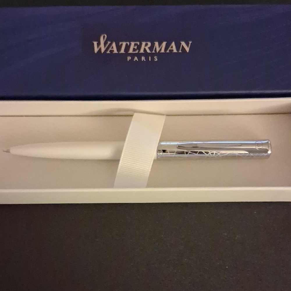 Waterman Paris Silver and White Pen - Picture 10 of 10